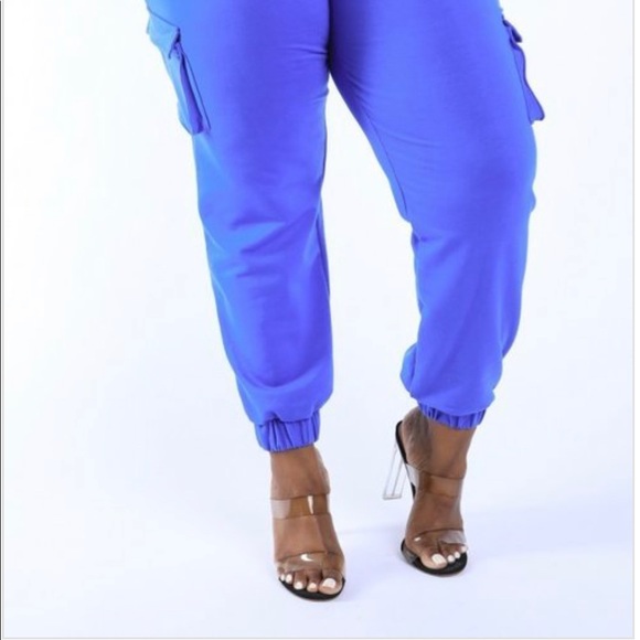 WOMEN’S ROYAL BLUE PLUS SIZE FITTED CARGO JOGGERS SWEATPANTS - Picture 4 of 14